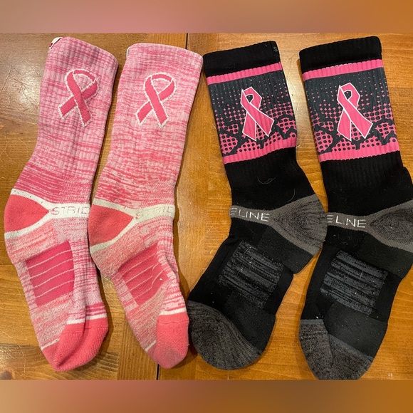 ♋️ 2 Pack StrideLine Breast Cancer ♋️ Awareness Athletic Socks ♋️ - Picture 1 of 10